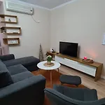 Family-Friendly Apt At 21 Dhjetori W/Self Check-In